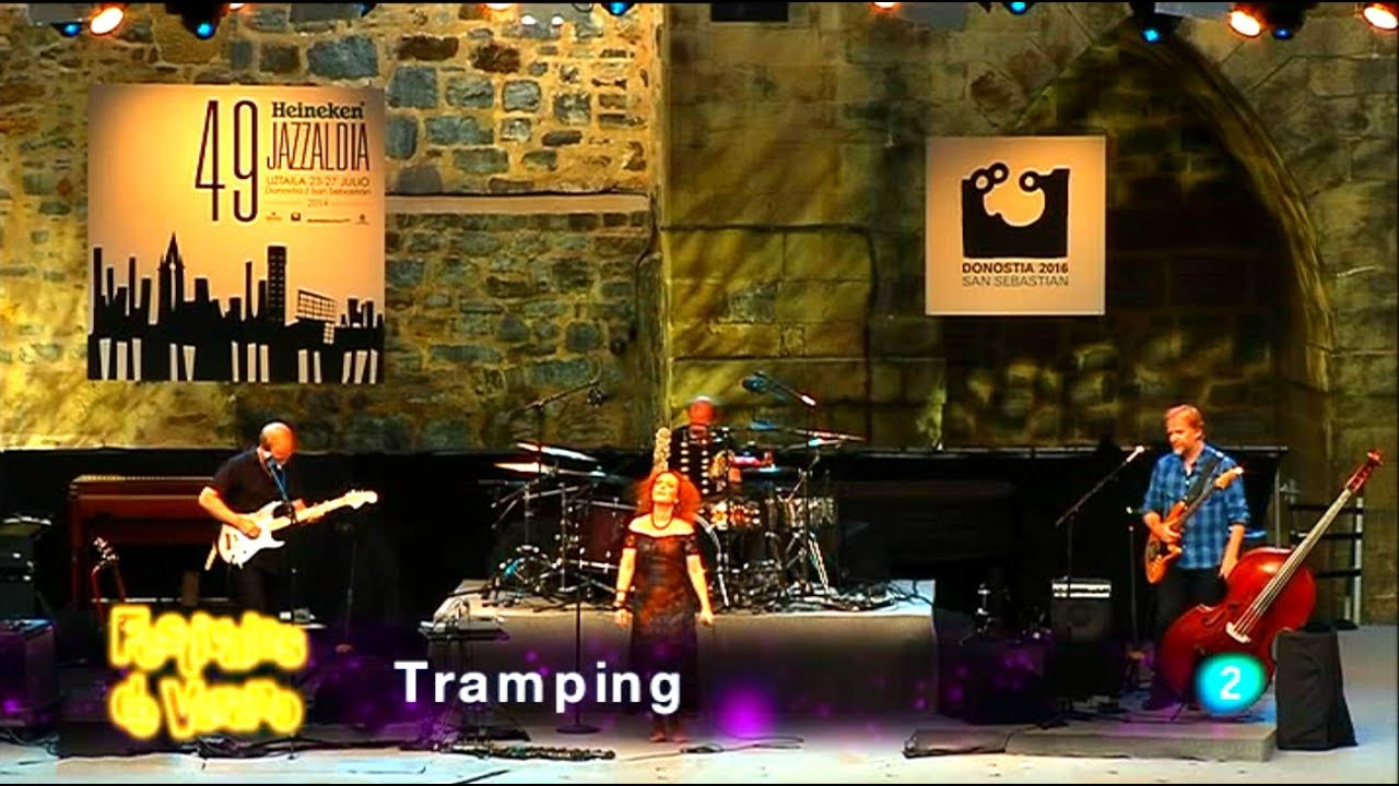 Kristin Asbjornsen - Tramping
