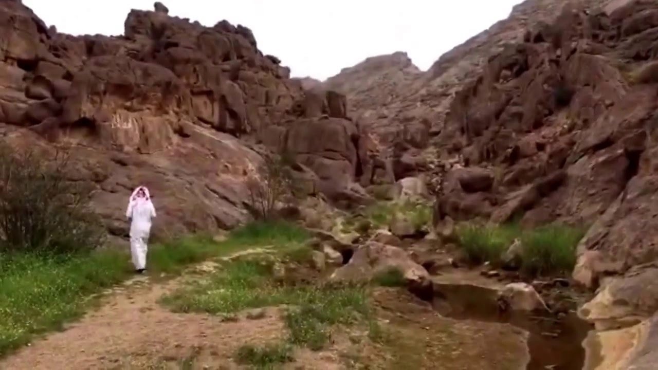 رحلة صعود جبل أجا في حائل والوصول..