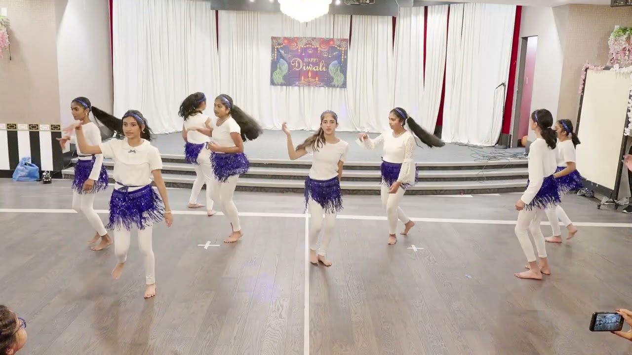 8_Bollywood Dance