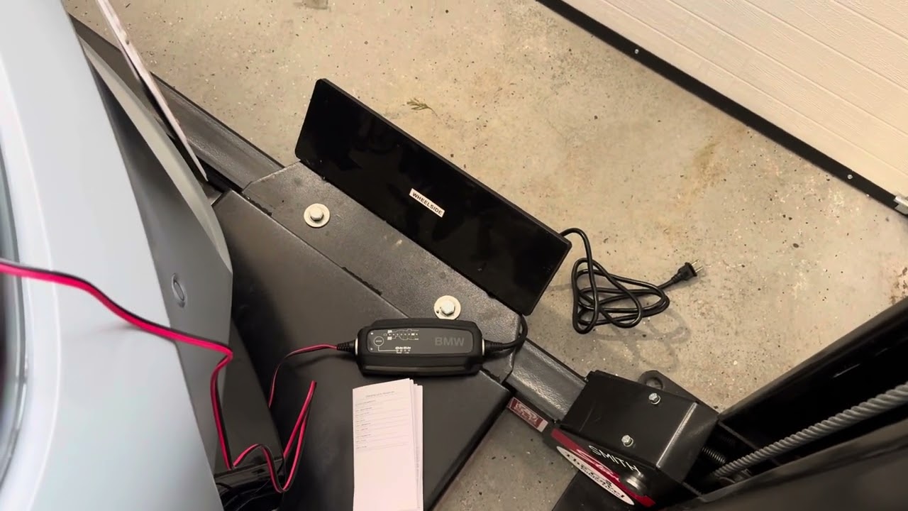 Trickle Charging a 2024 BMW M3 Competition with a BMW (Ctek) charger. #m3 #g80 #bmw