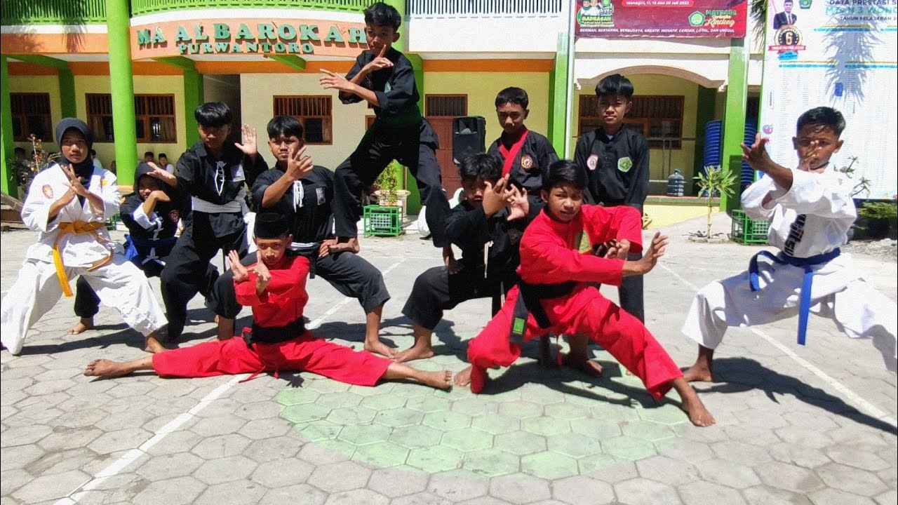 Penutupan MATSAMA MTsN 3 Wonogiri Penampilan Gabungan Beladiri Siswa siswi MTsN 3 Wonogiri