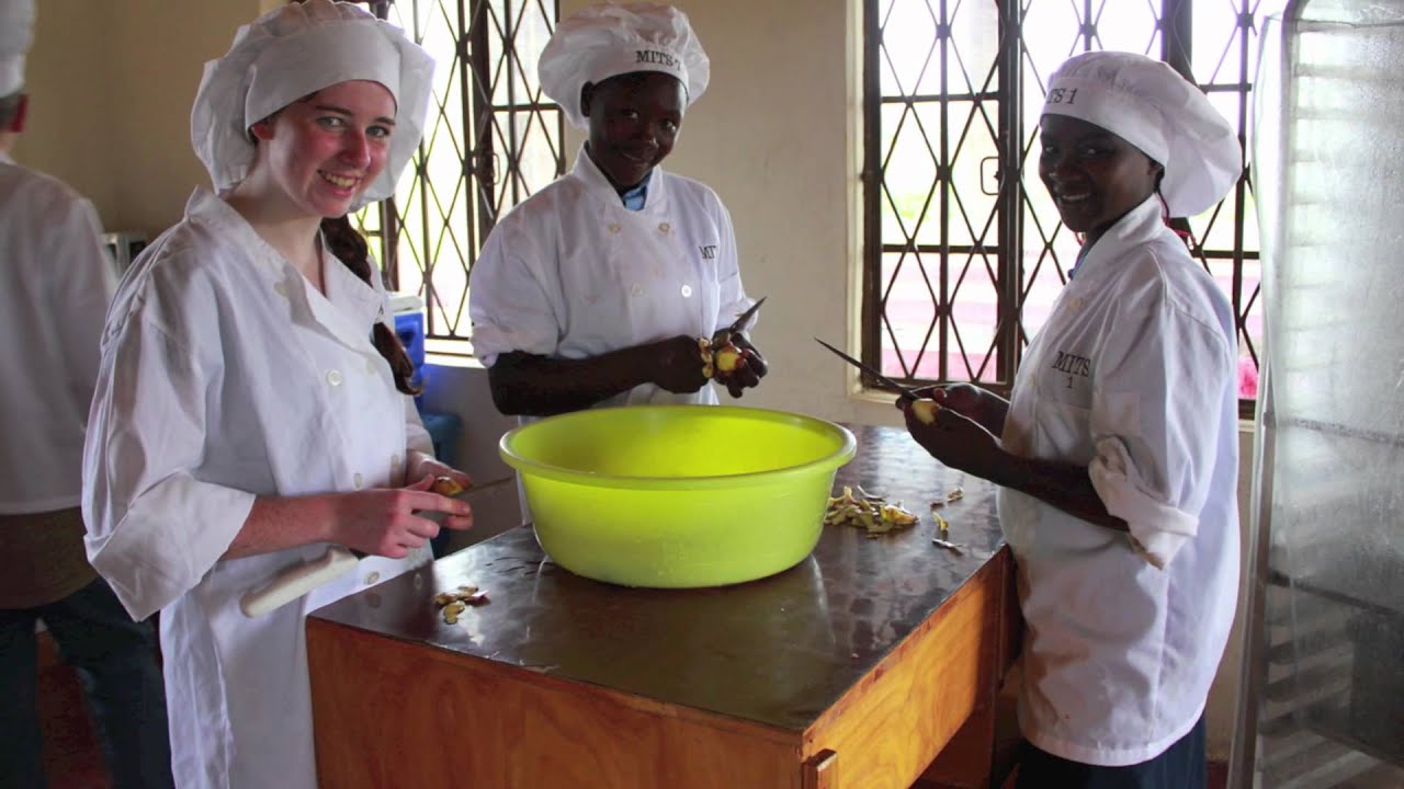 Pepperdine's University Church of Christ serves with Made in the Streets