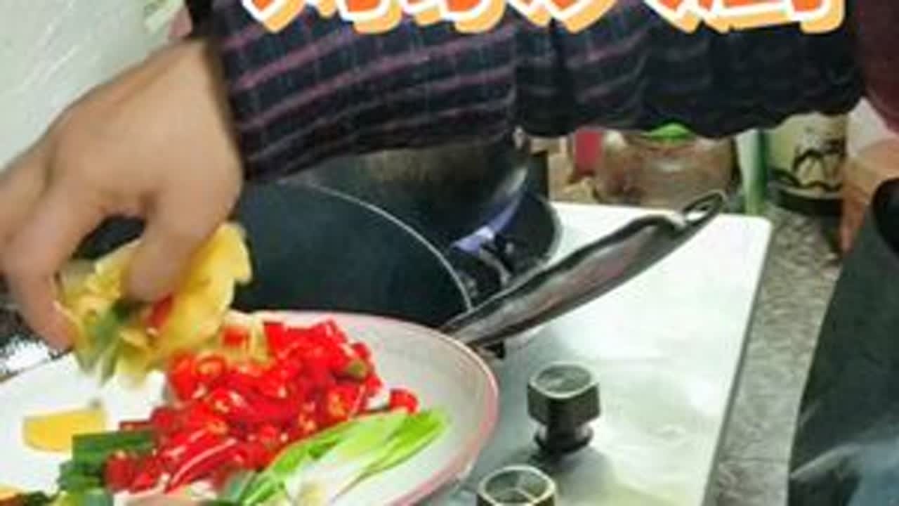 大姐亲自下厨天天吃香的——夜梦钟情