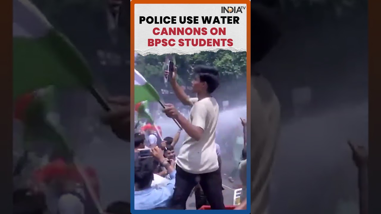Bihar BPSC Protest: Students March Toward Raj Bhavan, Police Use Water Cannons #shorts #bpscprotest