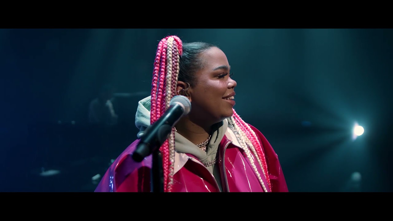 Zoe Wees - Overthinking (Live from Zoe Wees' first-ever concert)