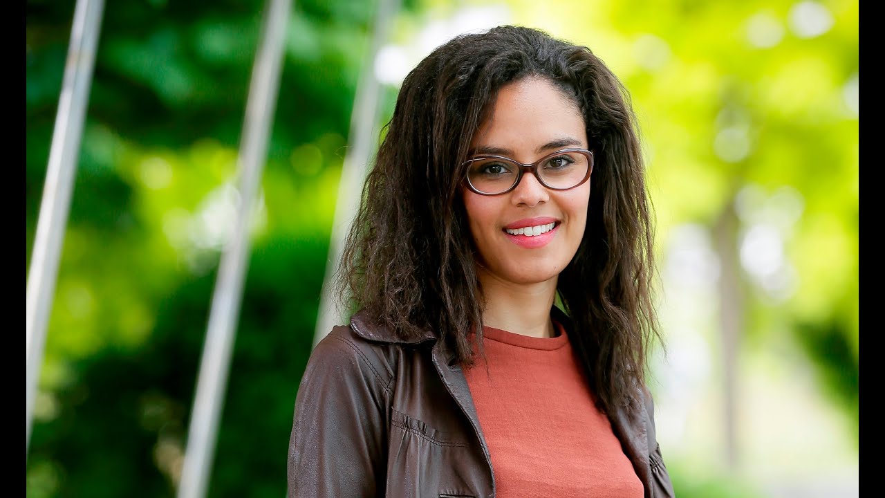 Camille Bernard, chargée d'affaires financement de projets chez Crédit Agricole CIB