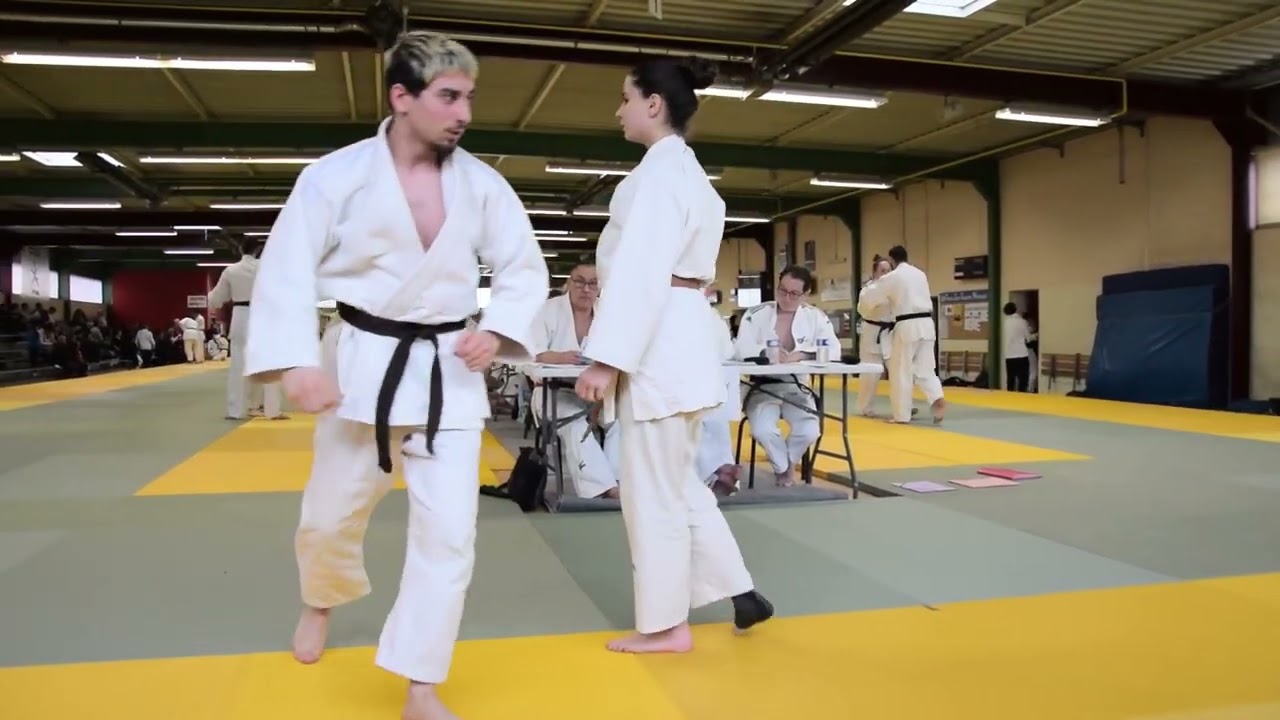 Passages de grades  - Katas et UV2 - 4 mai 2024 à TOURS - Élisa et Antoine Judo Club de VIERZON