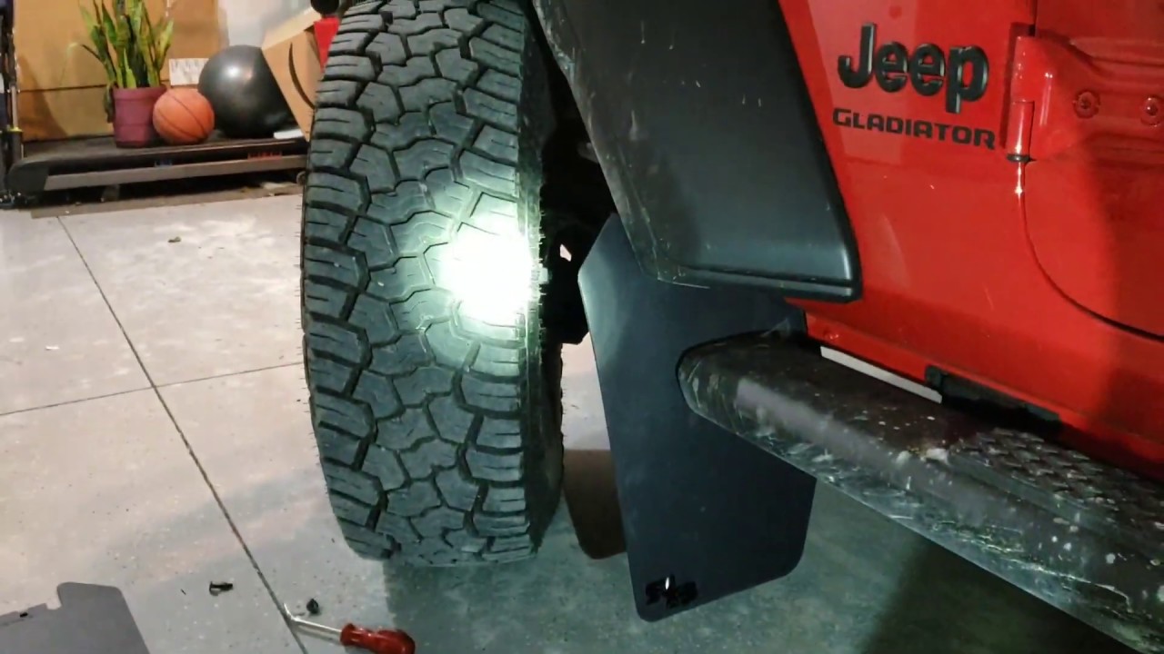 Trying to Protect the Paint on my Jeep Gladiator with RokBlokz!