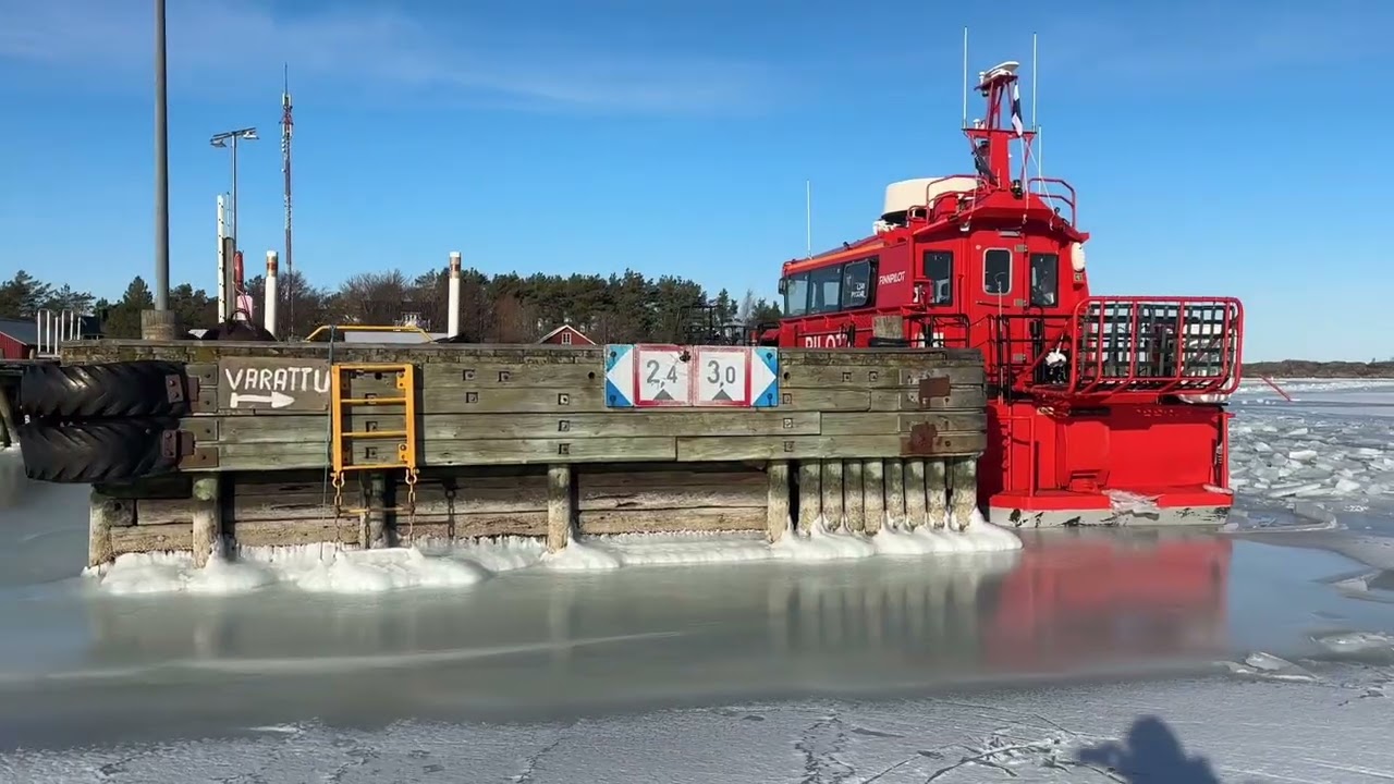 Nordic skating to Utö & Jurmo (Finland, 2026)