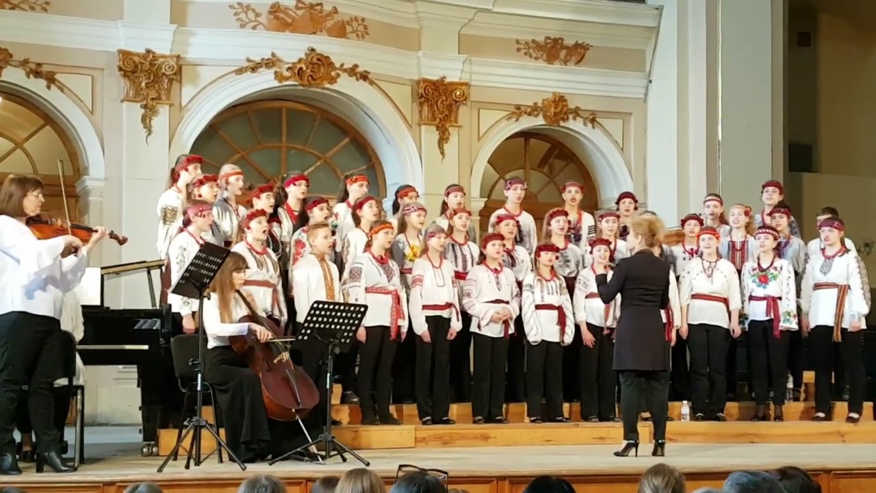 Зустрічаймо весну.  Аранжування В. Максимлюка