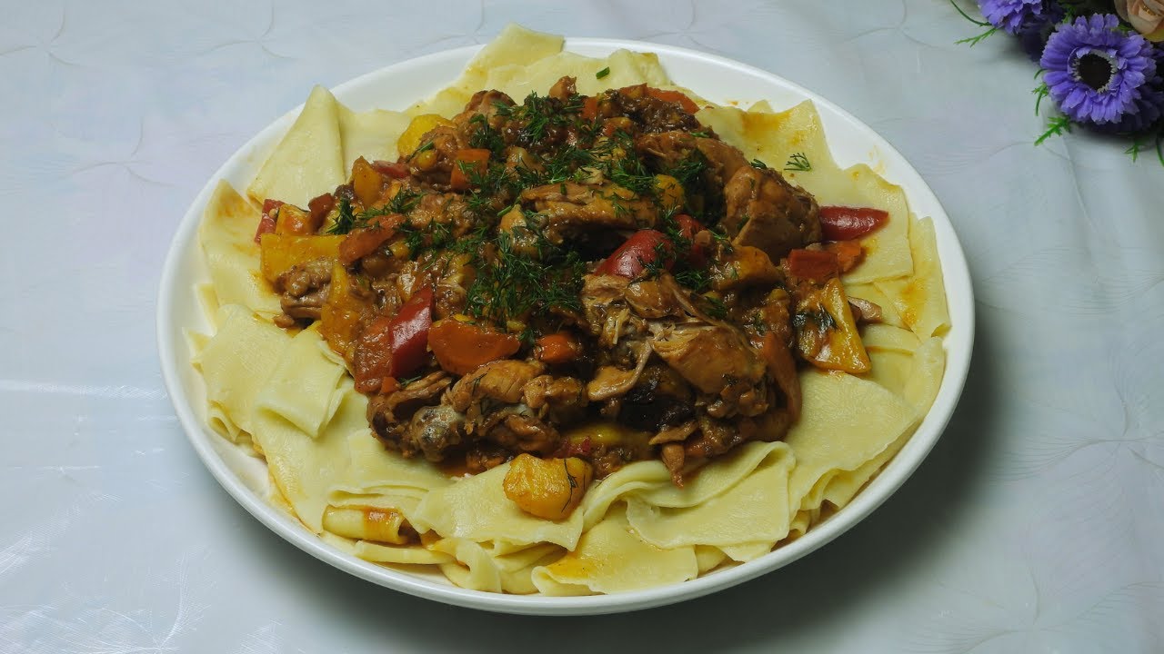 Вкусный ужин с куриными бедрами