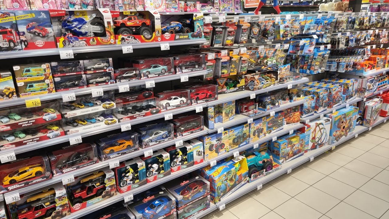 Diecast Hunting in Europe ‼️ Let's see if Belgium has something good #diecasteurope #modelcars