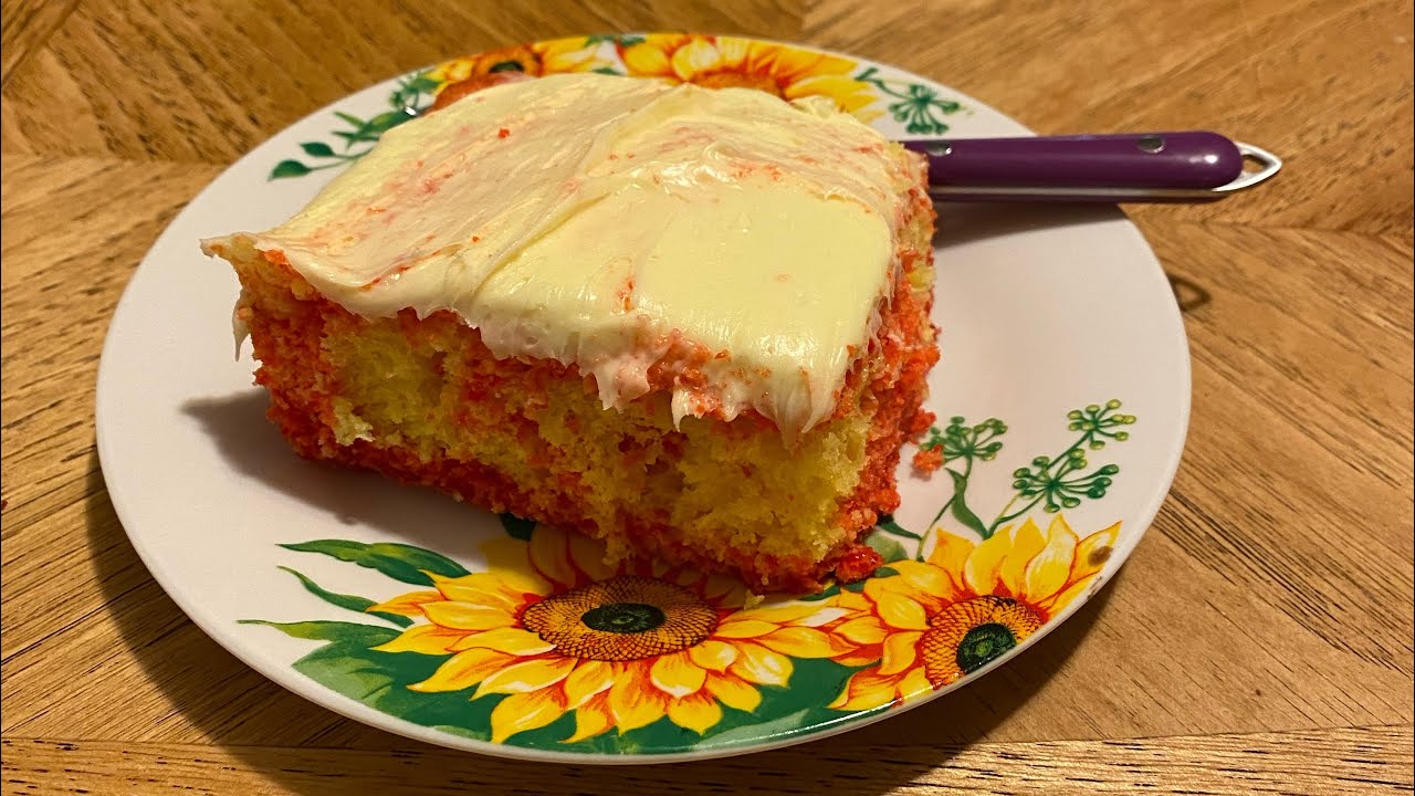 My mamaws famous lemon poke cake recipe!