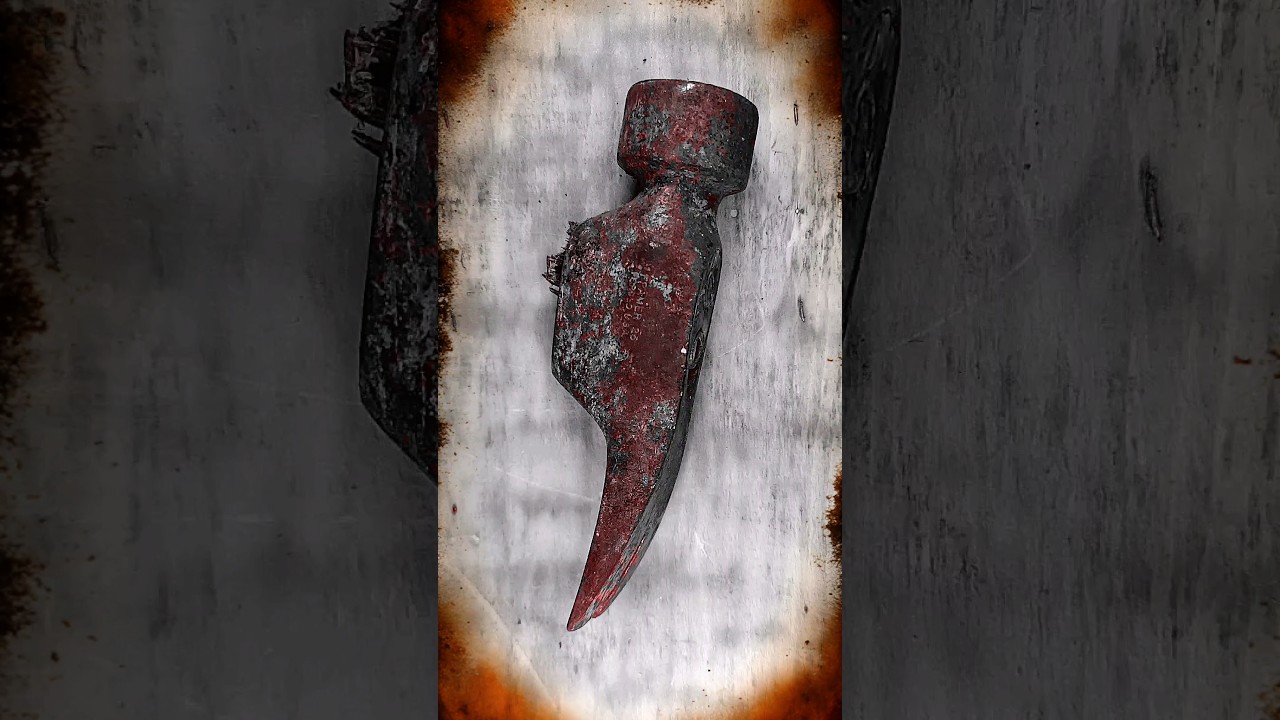 Rusty Old Hammer Head Cleaned "Hart Tools" - Framer 25 -