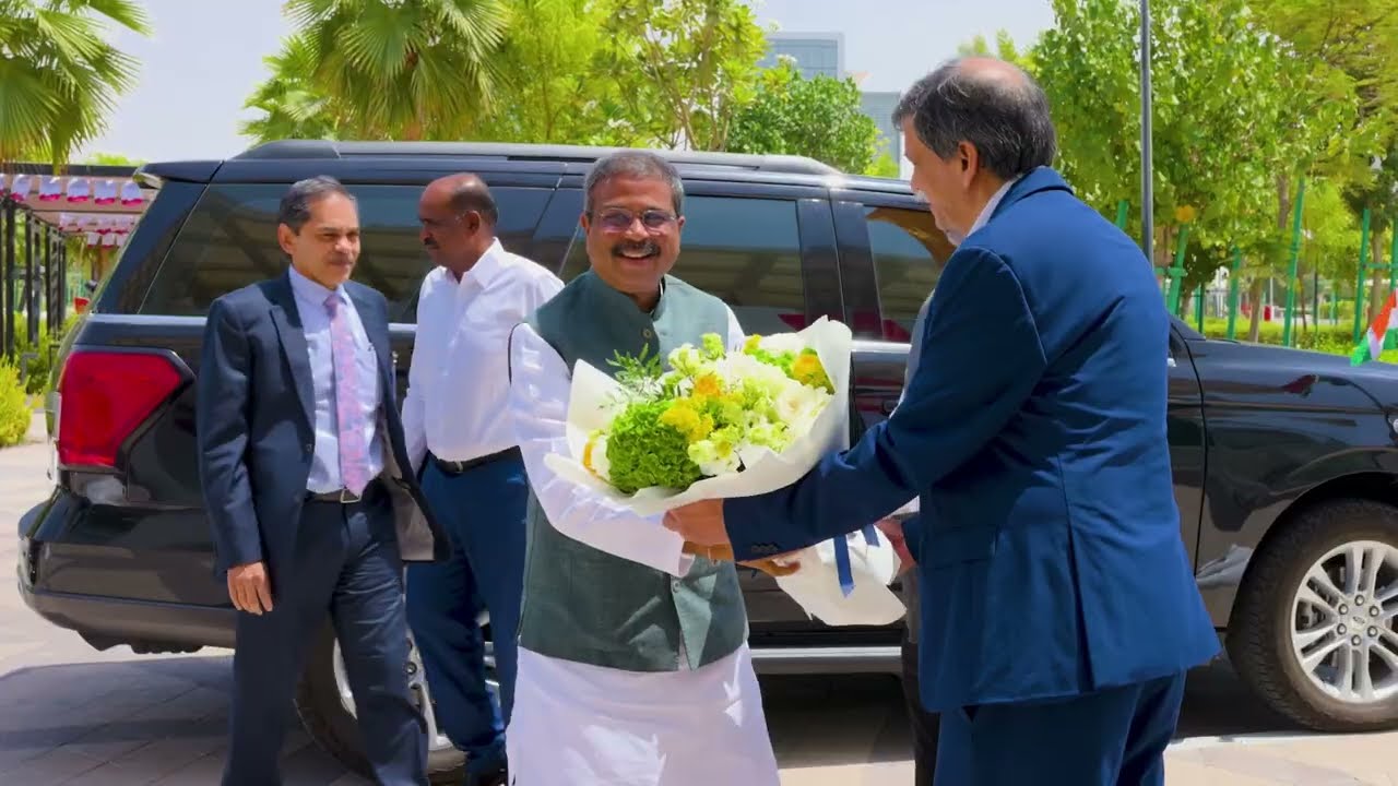 Indian Minister of Education Visits IIT Delhi – Abu Dhabi | Strengthening India–UAE Education Ties