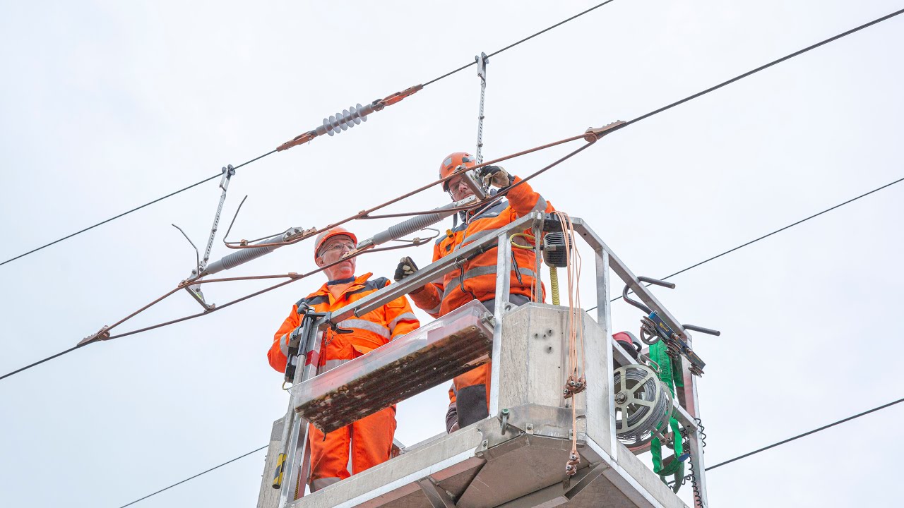 KUSEC Streckentrenner 25 und 15 kV AC @kummlermatterag4187