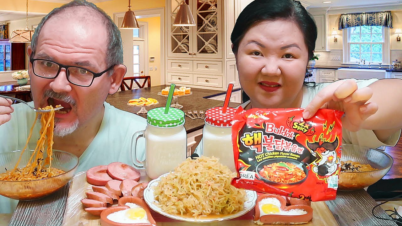 Мукбанг с острой лапшой 2хSpicy / Плачем и Вспоминаем корейский фильм Пексари/ Mukbang 2хSpicy ramen