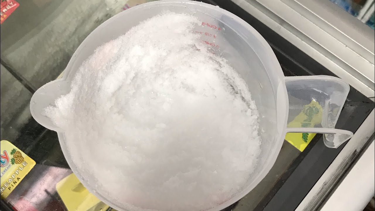 Freezer frost ice scraping