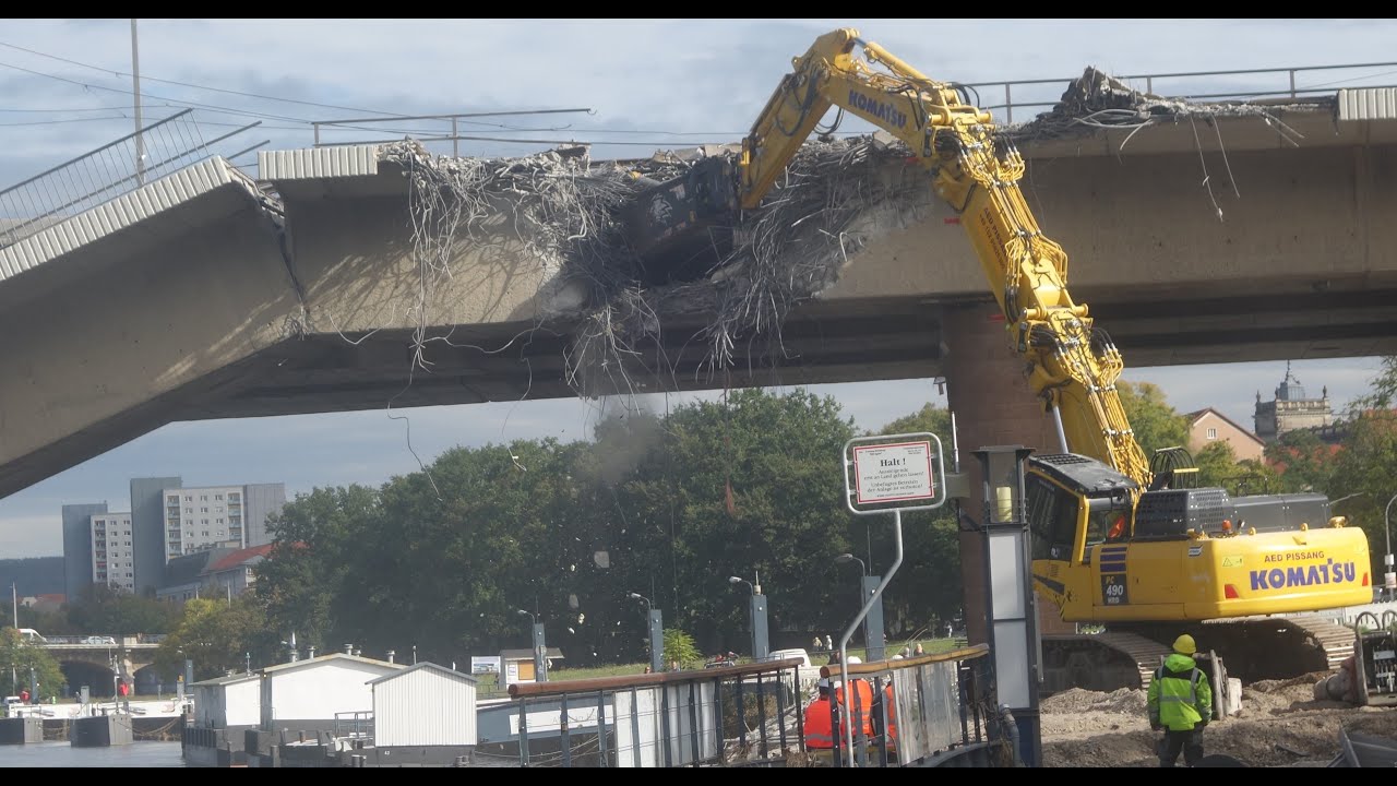 Dresden - Situation an der Carolabrücke am 07.10.2024 - (Zug C Abriss Die Brücke will nicht sterben)