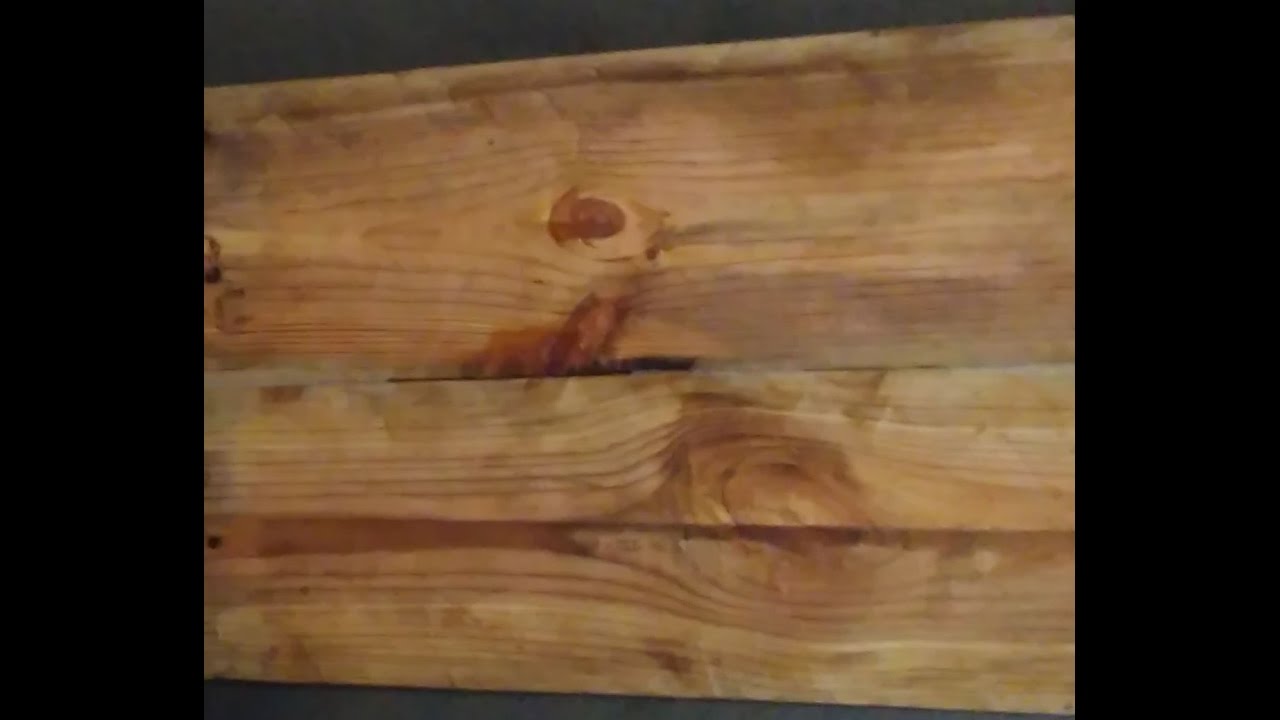 Mensola costruita con legno riciclato (pallets) + consiglio impregnante