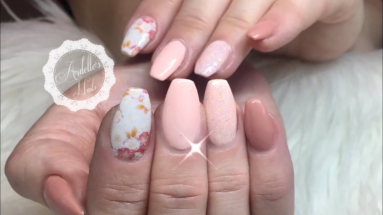 Watch Me Work: My Nails/Why you should use Madam Glam Gel Polish!