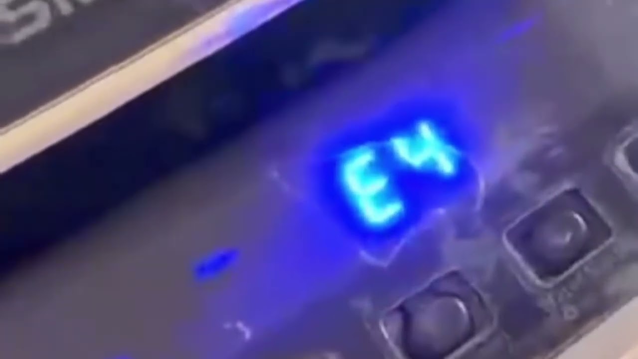 كيف حل رموز اعطال غسالة هايسنس رمز عطل E4 ورموز E1 E4 un E5 E8 E9 Eu Ec