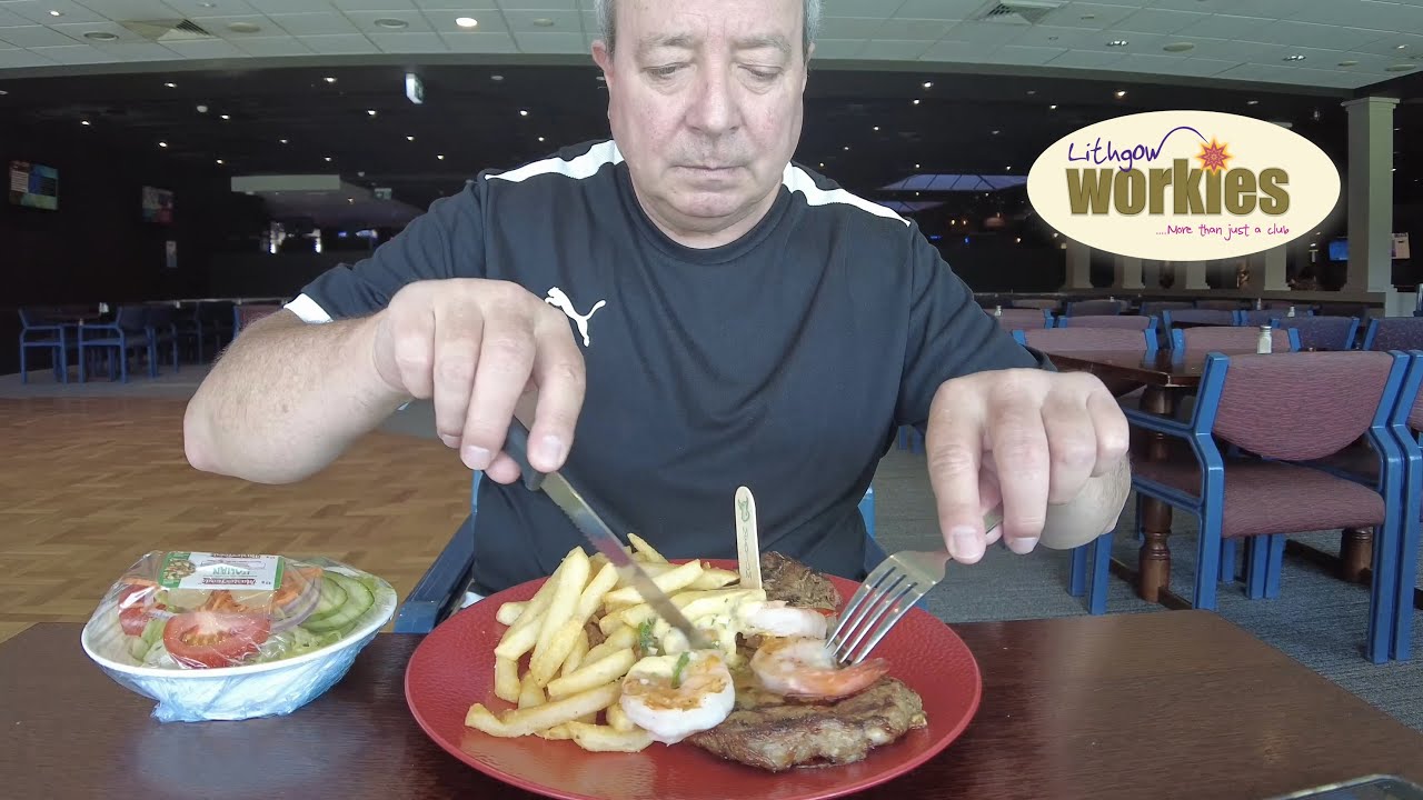 T-Bone Steak With King Prawns On Australia Day @ Lithgow Workers Club