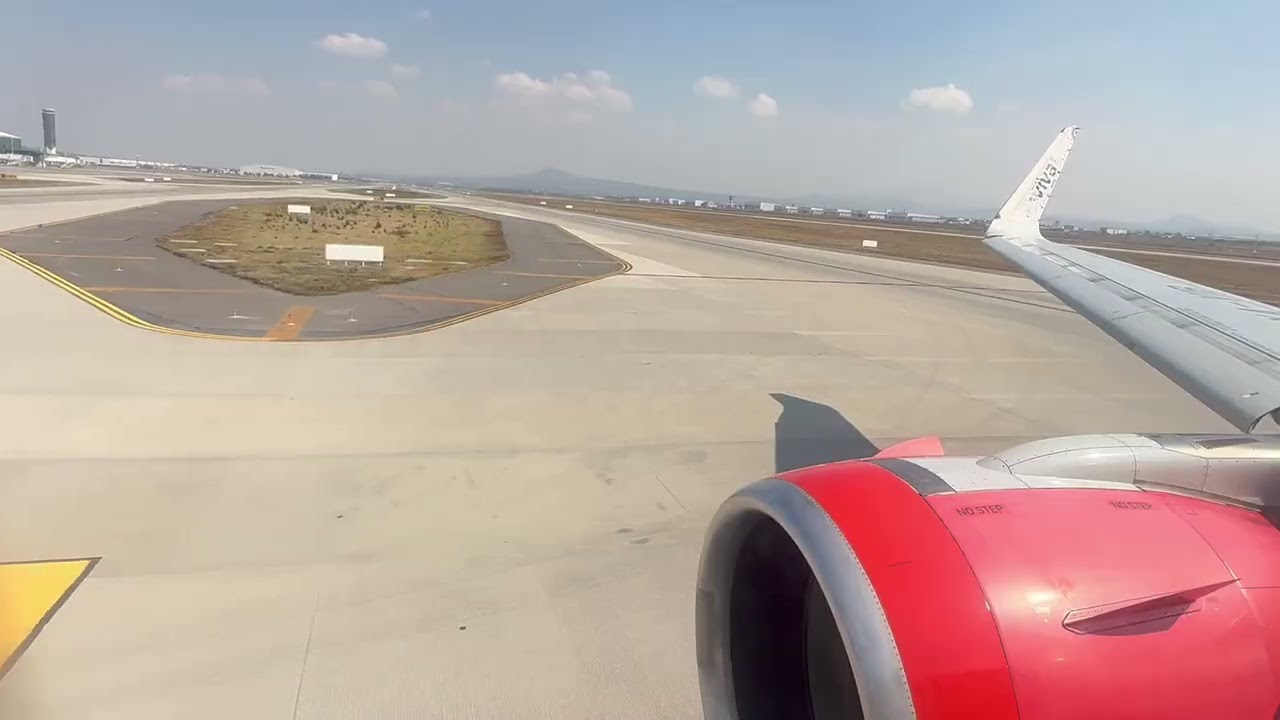 Viva A320 landing in NLU 01 2026