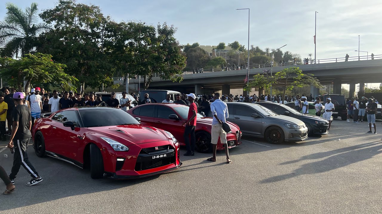 Fui ao Car Meeting na Baia de Luanda