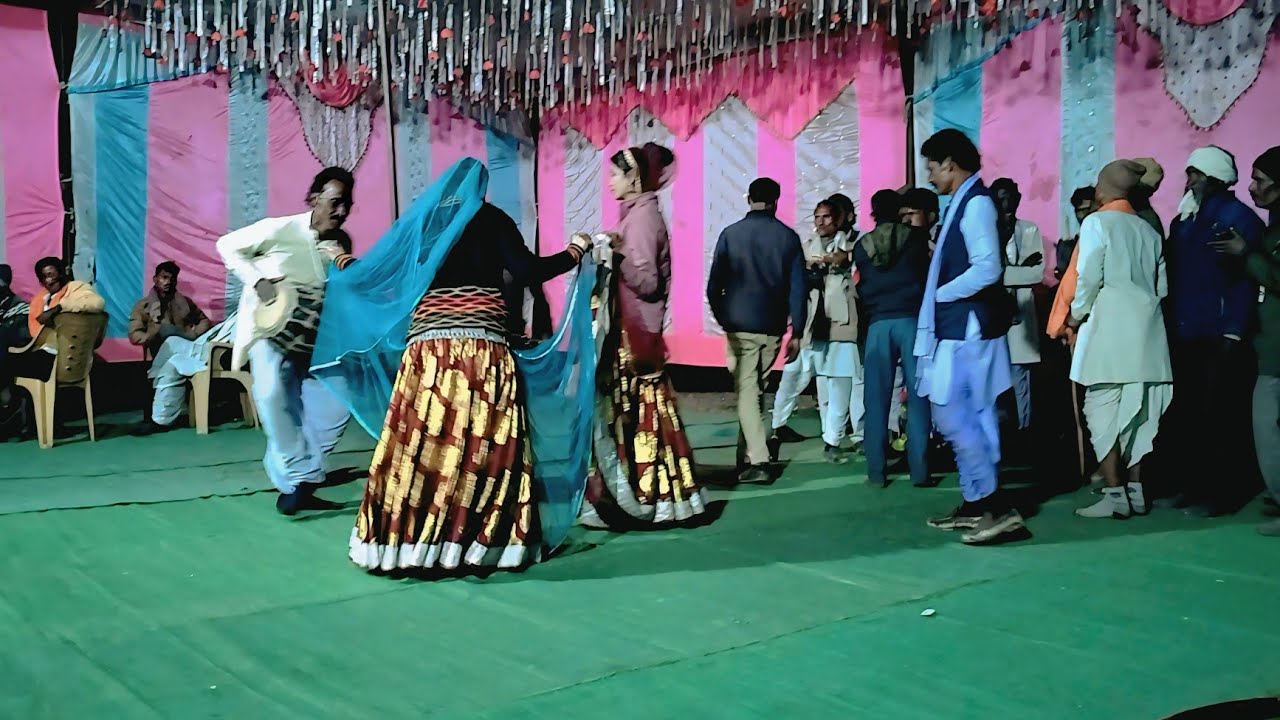 देशी राई//न्यू धमाकेदार बुंदेलीराई वीडियो तेजी से वायरल खड़ी राई नृत्य 😜😜#देशीराई #राई_ख्याल 