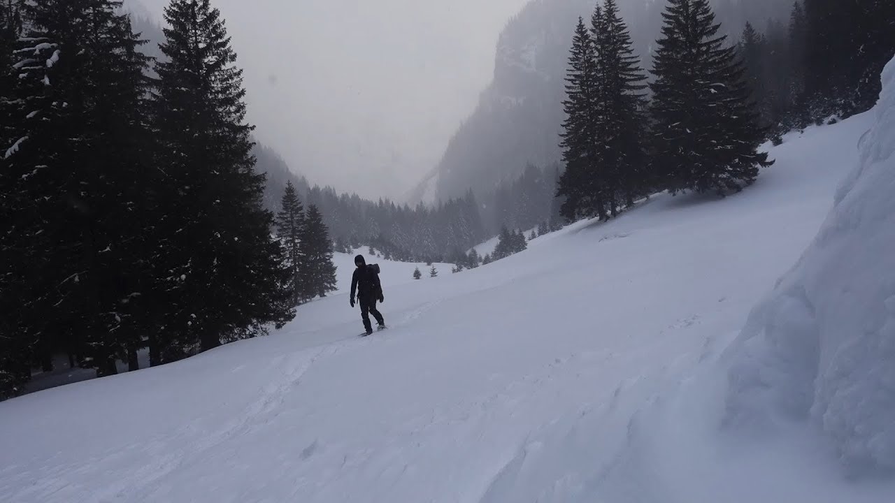 Iarna Singur pe Munte - O Noapte la Stana - Poienile Paltinului Muntii Fagaras