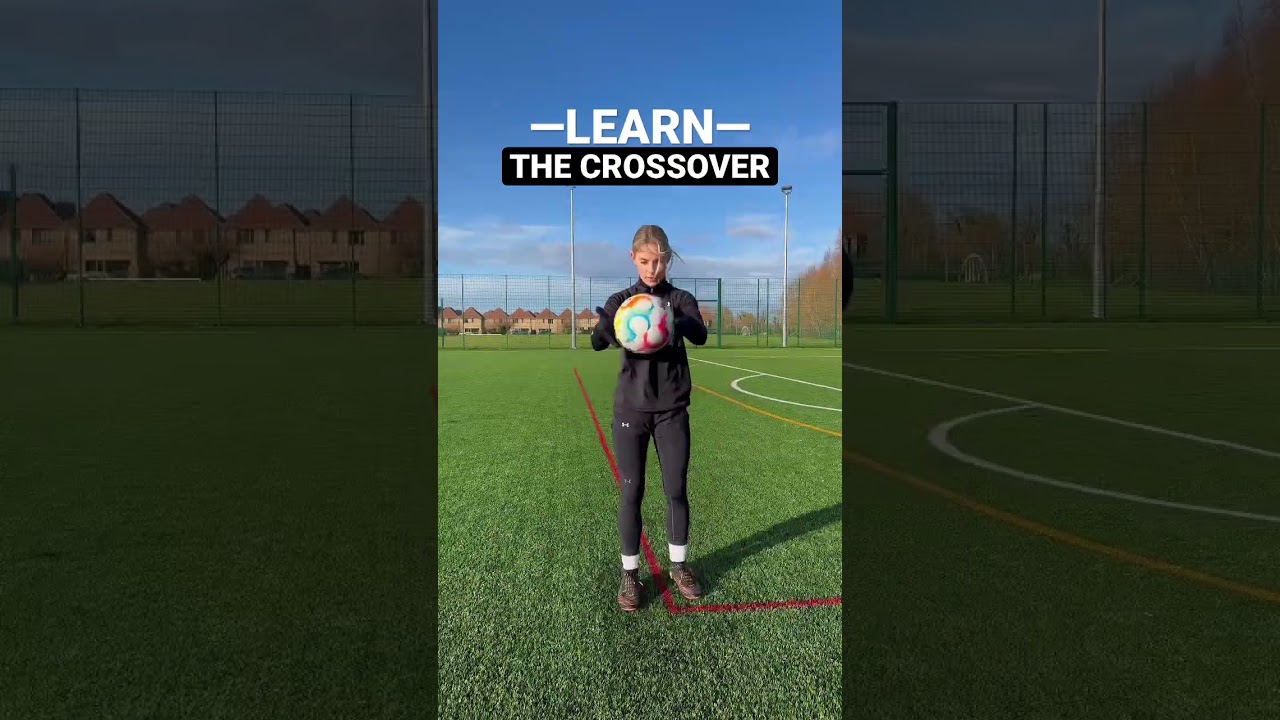 Learn this freestyle skill! ⚽️👀 #football #shorts #skills #freestyle #soccer #freestylefootball
