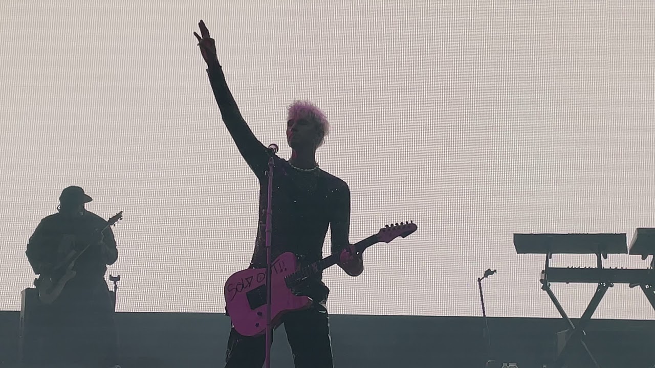 Machine Gun Kelly - Title Track live in Jacksonville, FL 04/23/2021 4K