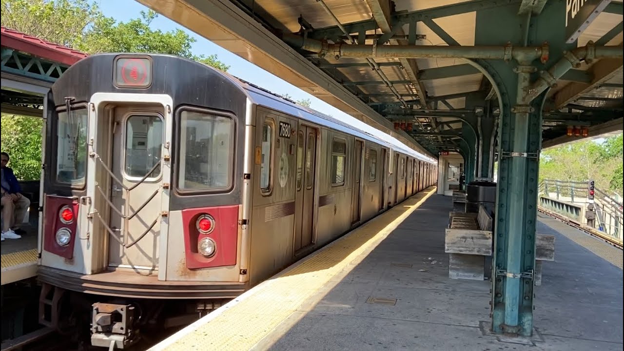 IRT Pelham Line: (4) and (6) Trains with Work Train @ Parkchester (R62A, R142, R142A)