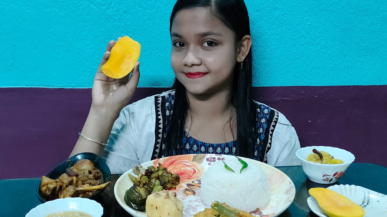 Mukbang Eating Show//Bengali Thali Eating Show Rice,Chicken Curry,Aam ,Vegetable Fry//Big Bites
