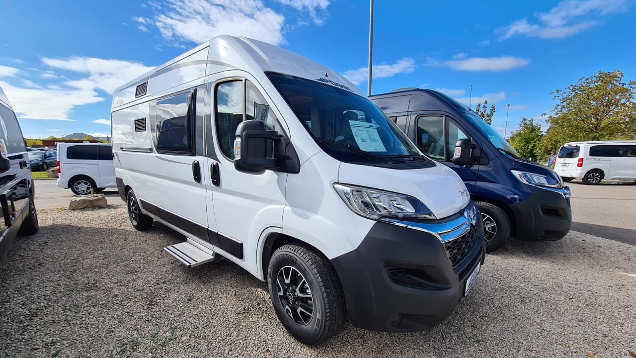 P&ouml;ssl 2Win R Plus 2021 - RAUMBAD - Roomtour - Zwei Raum Kastenwagen