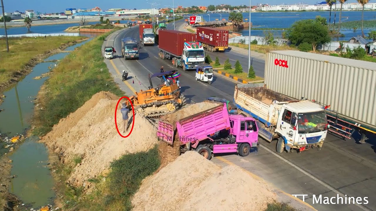 Getting New Small Land Size Filling Up Processing On High Way Road Making MV System