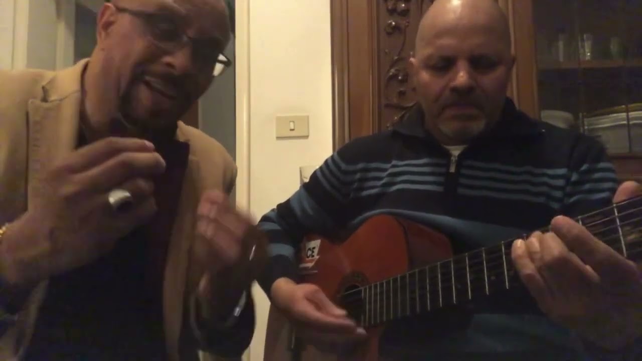 Flor de Cabo Verde (Voz e violão)