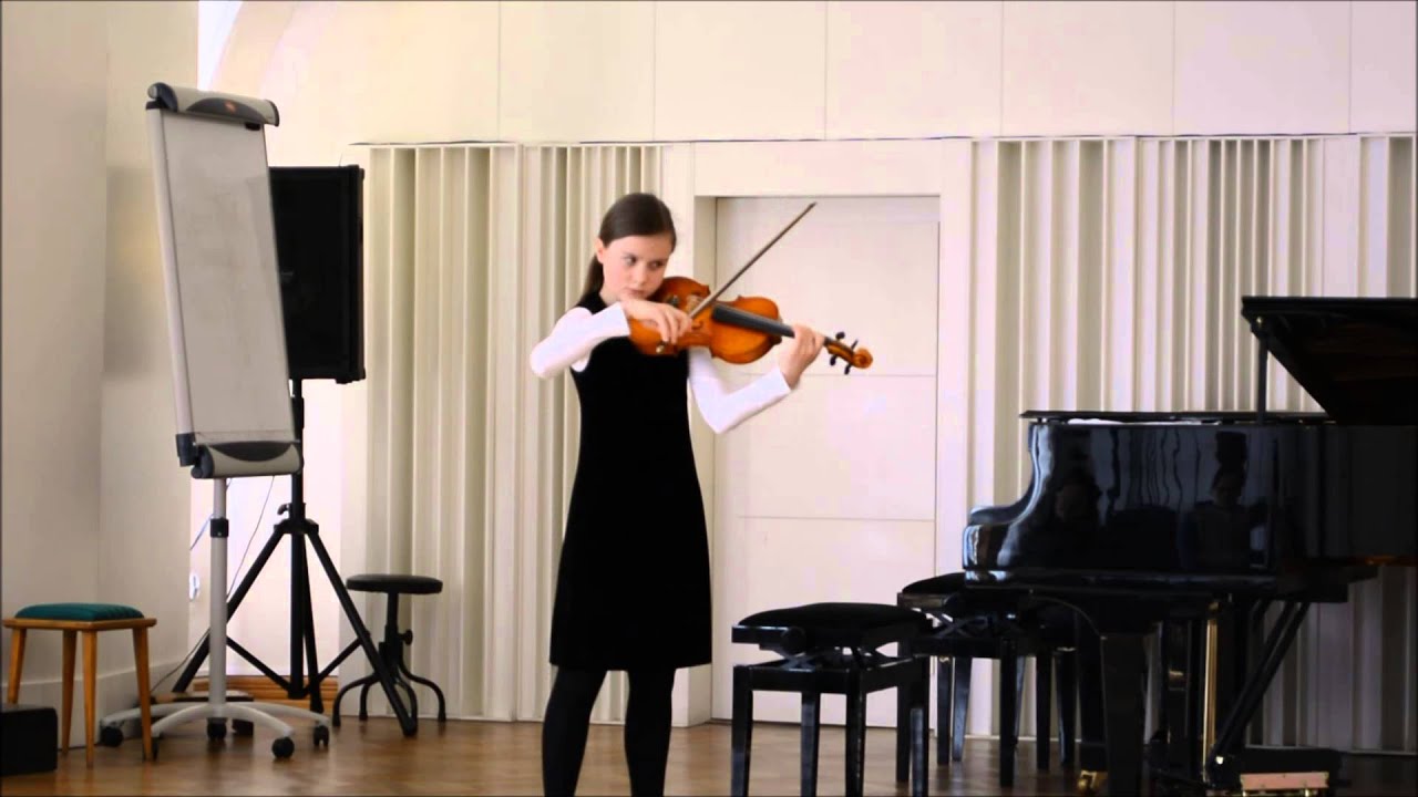 G.Bacewicz- Kaprys polski, wyk. Marta Gebska