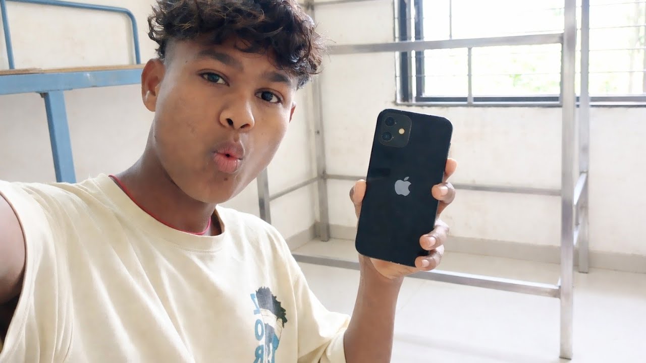 First Time iPhone Se Vlog Banaya 😱