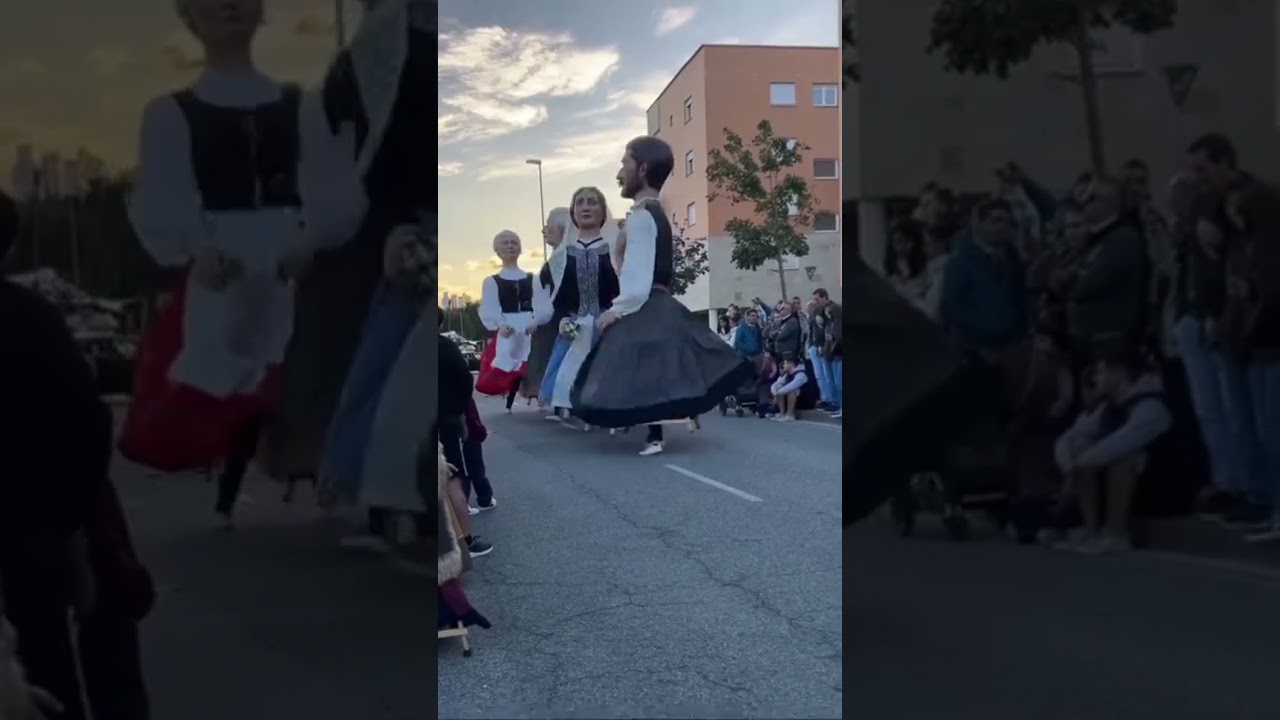 GIGANTES BUZTINTXURI FIESTAS DEL BARRIO. PAMPLONA. VIDEO DE  _.mundo_gigantes