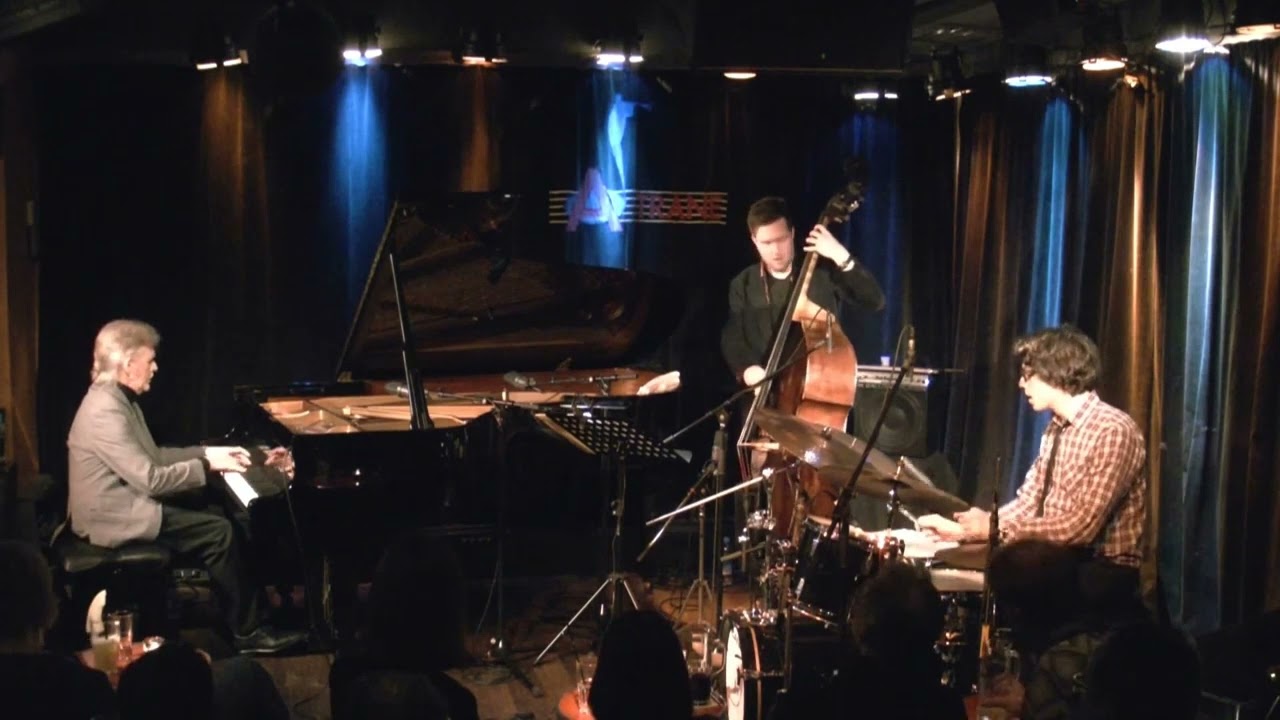 Alan Broadbent Trio - 