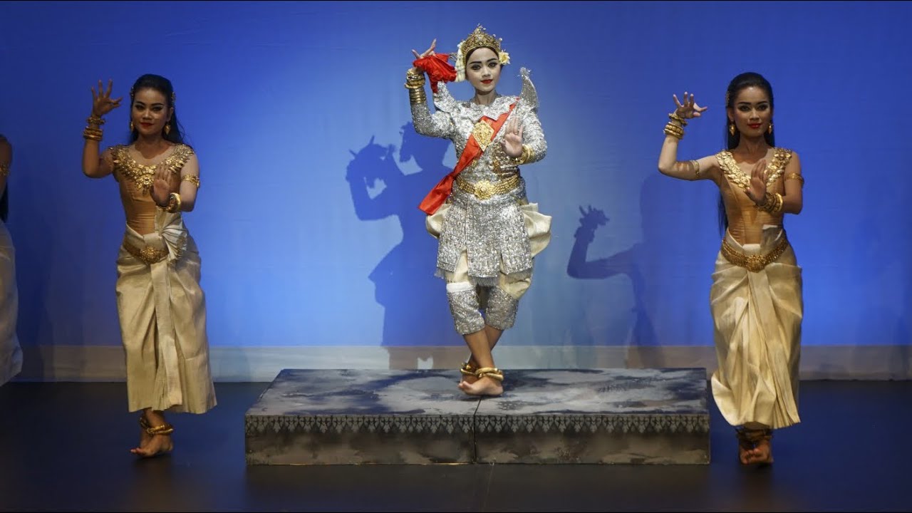 Robam Chhuy Chhay Boung Soung - Ballet Royal du Cambodge