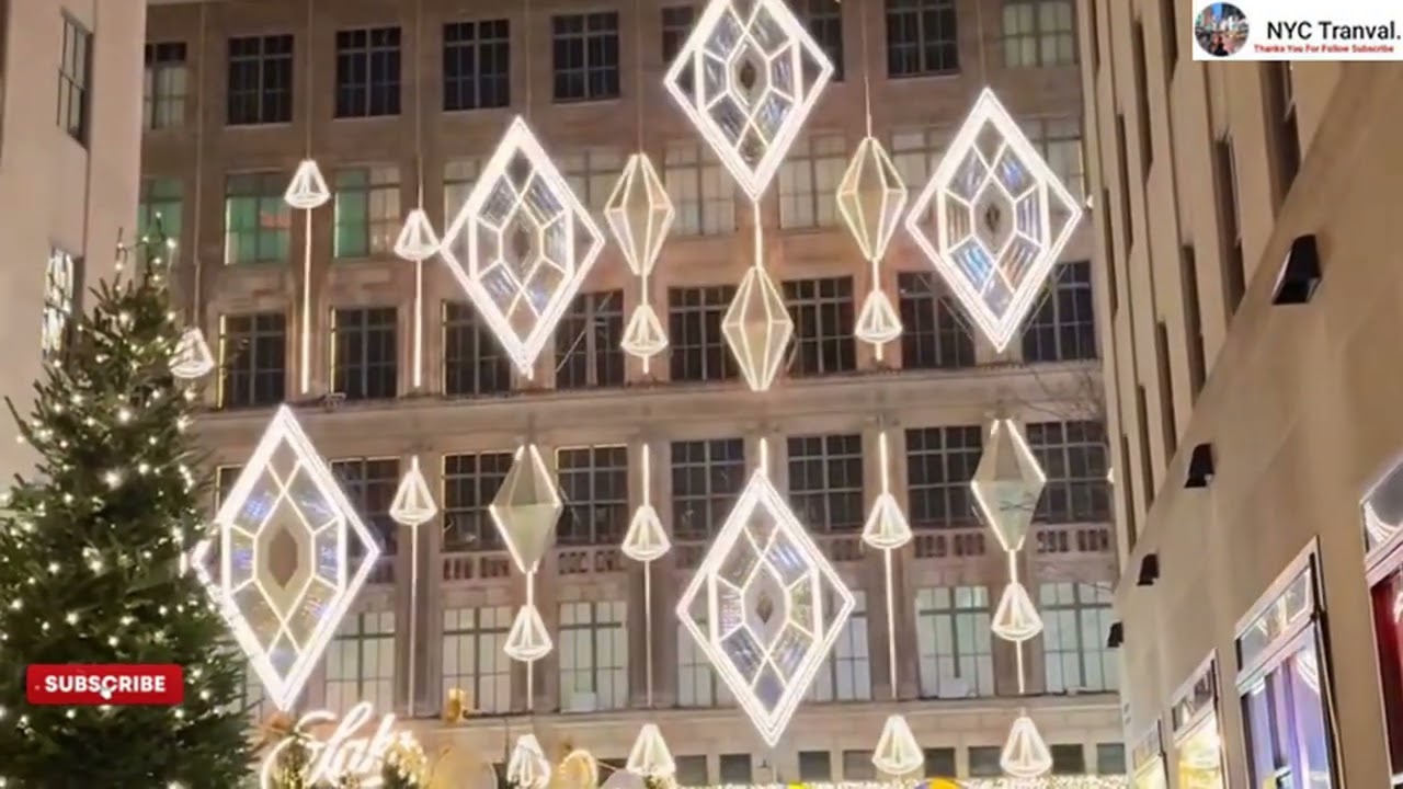 BUSY Rockefeller Center on Christmas Night in New York City! 🎄🎅