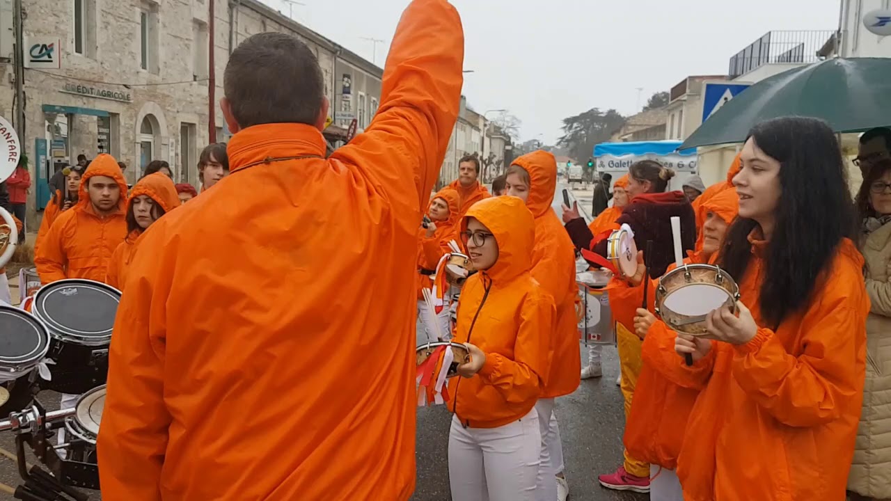 Batucada en fanfare - Carnaval Layrac - 10 mars 2019