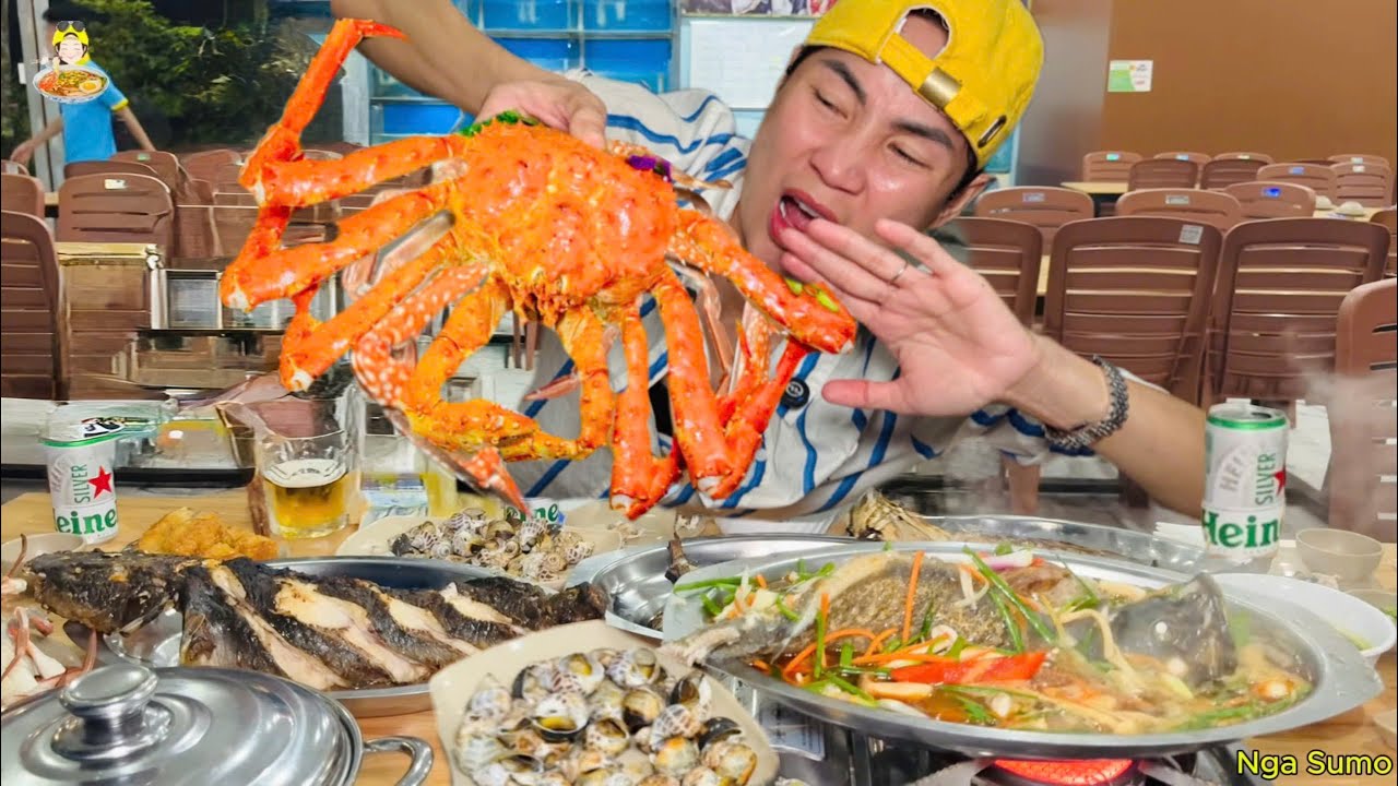 GAY CẤN ĐẾN NGHẸT THỞ KHI CHỦ QUÁN THỬ THÁCH NGA SUMO ĂN HẾT HỒ HẢI SẢN THƯỞNG NÓNG 25 TRIỆU ĐỒNG
