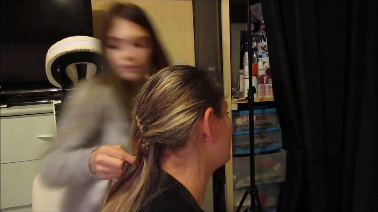 CLARA Invente une coiffure et c'est très joli