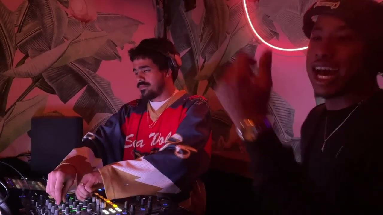 Dyer B2B SOTO playing Miami Noise Network's 1 Year Anniversary at Tipsy Flamingo