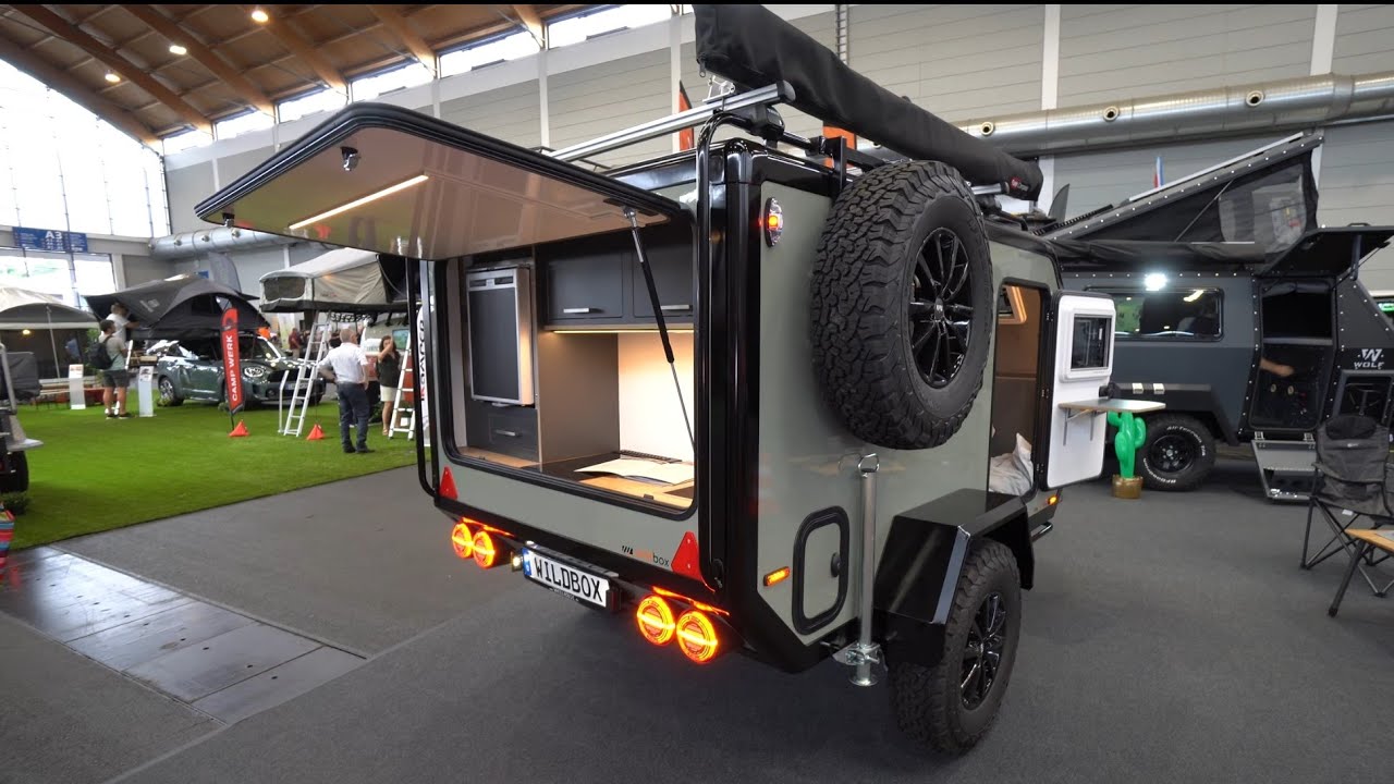Minimalismus statt Dickschiff: Wildbox 1 Wohnwagen mit großer Küche und XL Komfort Bett