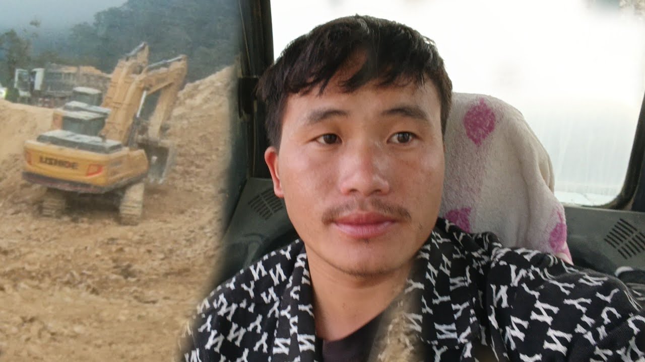 Ua hauj lwm ib hnub tsaus ntuj ib chim 